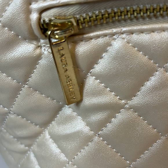 LAURA ASHLEY CREAM  WITH GOLD STUDS CLUTCH BAG - Picture 5 of 14